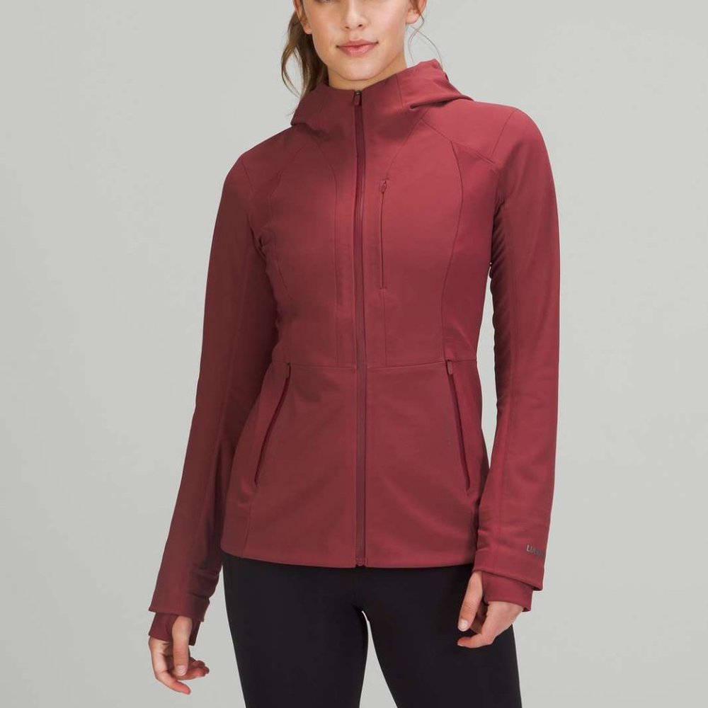 Lululemon Cross Chill Jacket RepelShell Mulled Wine Sz 8